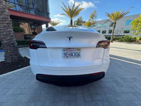Used 2024 Tesla Model Y Long Range AWD/4WD image 6
