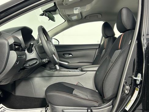 Used 2025 Nissan Sentra SR w/ Midnight Edition FWD image 26