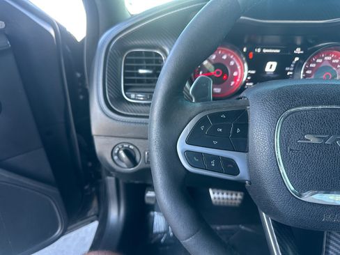 Used 2020 Dodge Charger SRT Hellcat w/ Navigation & Travel Group RWD image 19