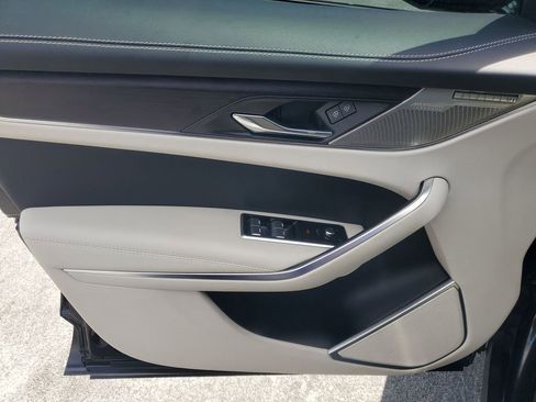 Used 2025 Jaguar F-PACE R-Dynamic S AWD/4WD image 19