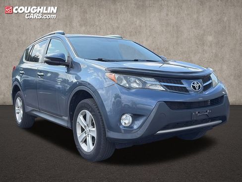 Used 2014 Toyota RAV4 XLE FWD image 1