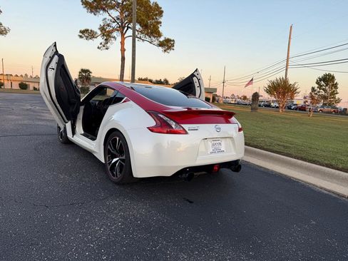 Used 2020 Nissan 370Z Coupe RWD image 6