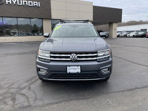 Used 2019 Volkswagen Atlas SEL Premium image 2