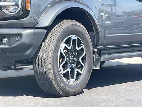 Used 2022 Ford Bronco Outer Banks AWD/4WD image 15