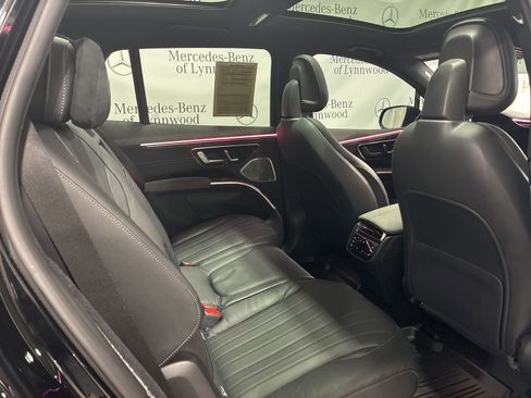 Used 2023 Mercedes-Benz EQS 580 4MATIC SUV image 24