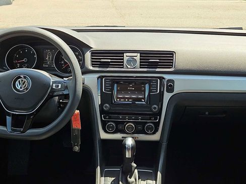 Used 2017 Volkswagen Passat 1.8T S FWD image 16