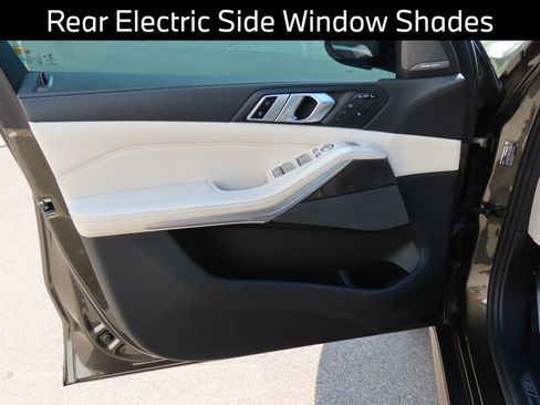 Certified 2023 BMW X7 xDrive40i w/ M Sport Package image 27