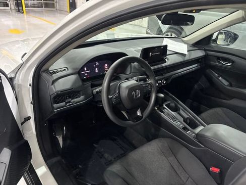 Used 2024 Honda Accord LX image 10