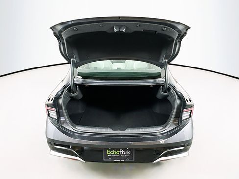 Used 2025 Hyundai Sonata SEL FWD image 27
