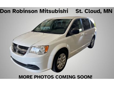 Used 2018 Dodge Grand Caravan SE w/ UConnect Hands-Free Group FWD image 1