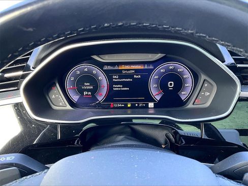 Used 2021 Audi Q3 2.0T Premium Plus w/ Premium Plus Package image 17