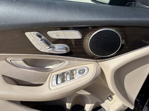 Used 2017 Mercedes-Benz GLC 300 image 22