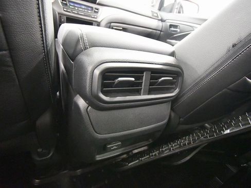 Certified 2025 Honda Ridgeline RTL image 18