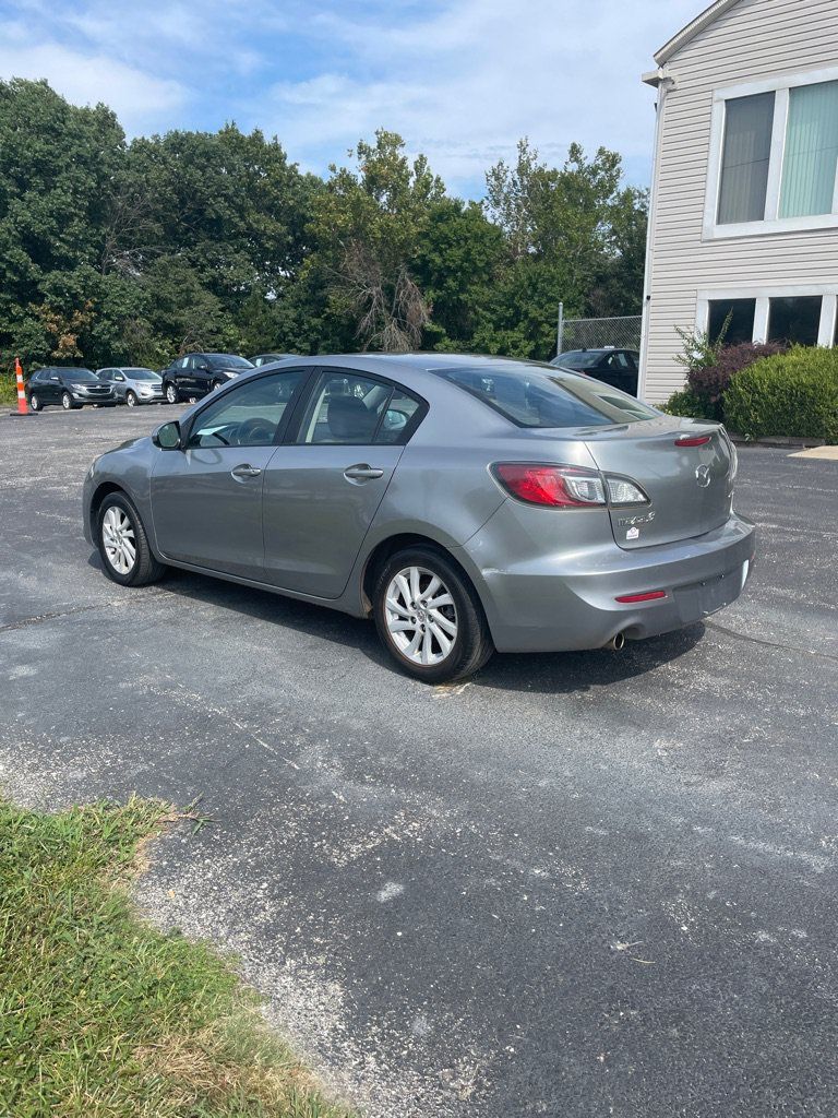 Used 2012 MAZDA MAZDA3 i Touring FWD image 3