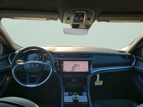 New 2026 Jeep Grand Cherokee Altitude RWD image 10