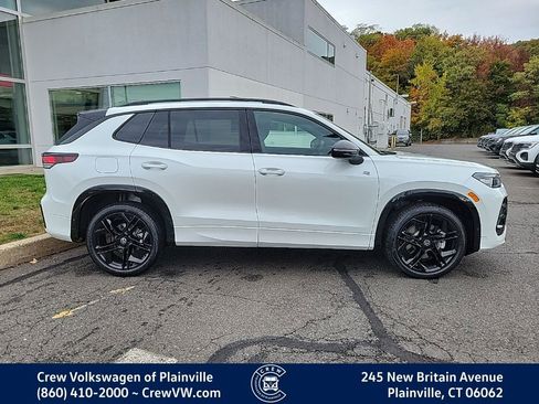 New 2026 Volkswagen Tiguan SE R-Line image 20