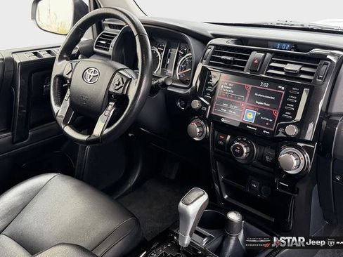 Used 2024 Toyota 4Runner TRD Off-Road Premium w/ Moonroof Package AWD/4WD image 18