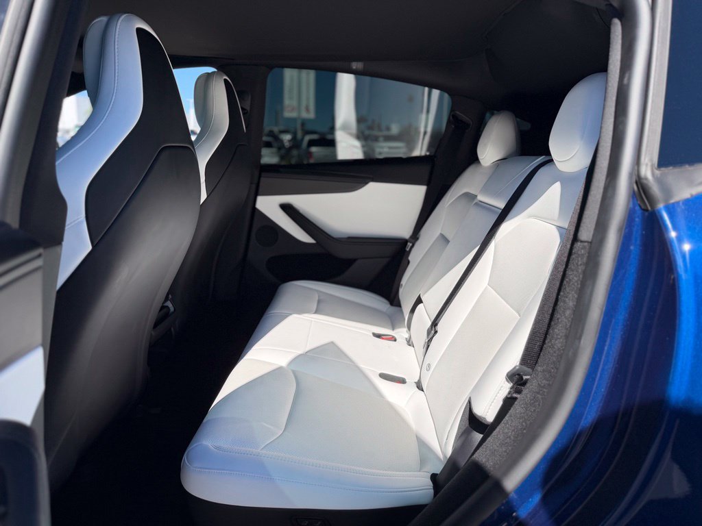 Used 2026 Tesla Model Y Performance AWD/4WD image 4
