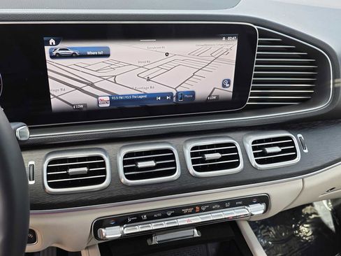 Used 2024 Mercedes-Benz GLE 350 4MATIC image 9