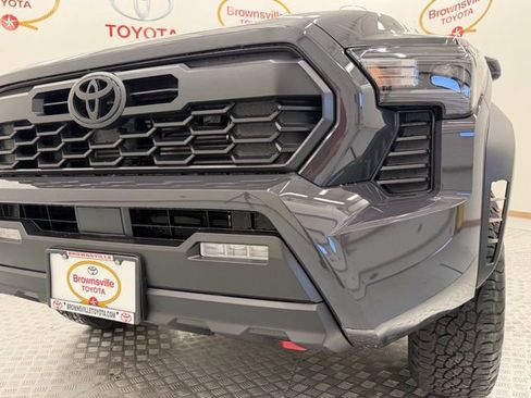 New 2026 Toyota Tacoma TRD Off-Road AWD/4WD image 13