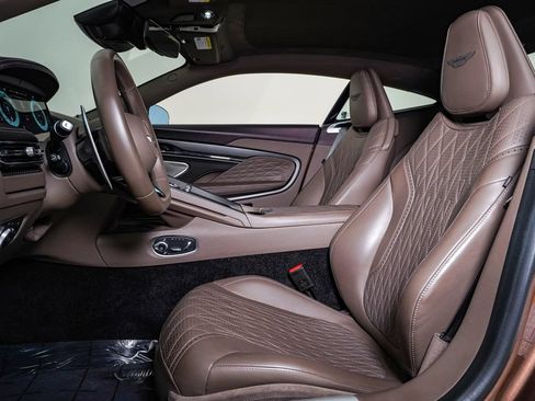 Used 2024 Aston Martin DB12 Coupe RWD image 20