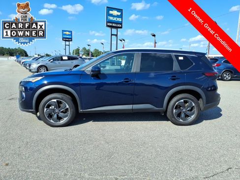 Used 2024 Nissan Rogue SV w/ SV Premium Package AWD/4WD image 2