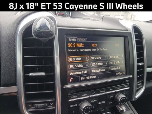 Used 2014 Porsche Cayenne S image 15