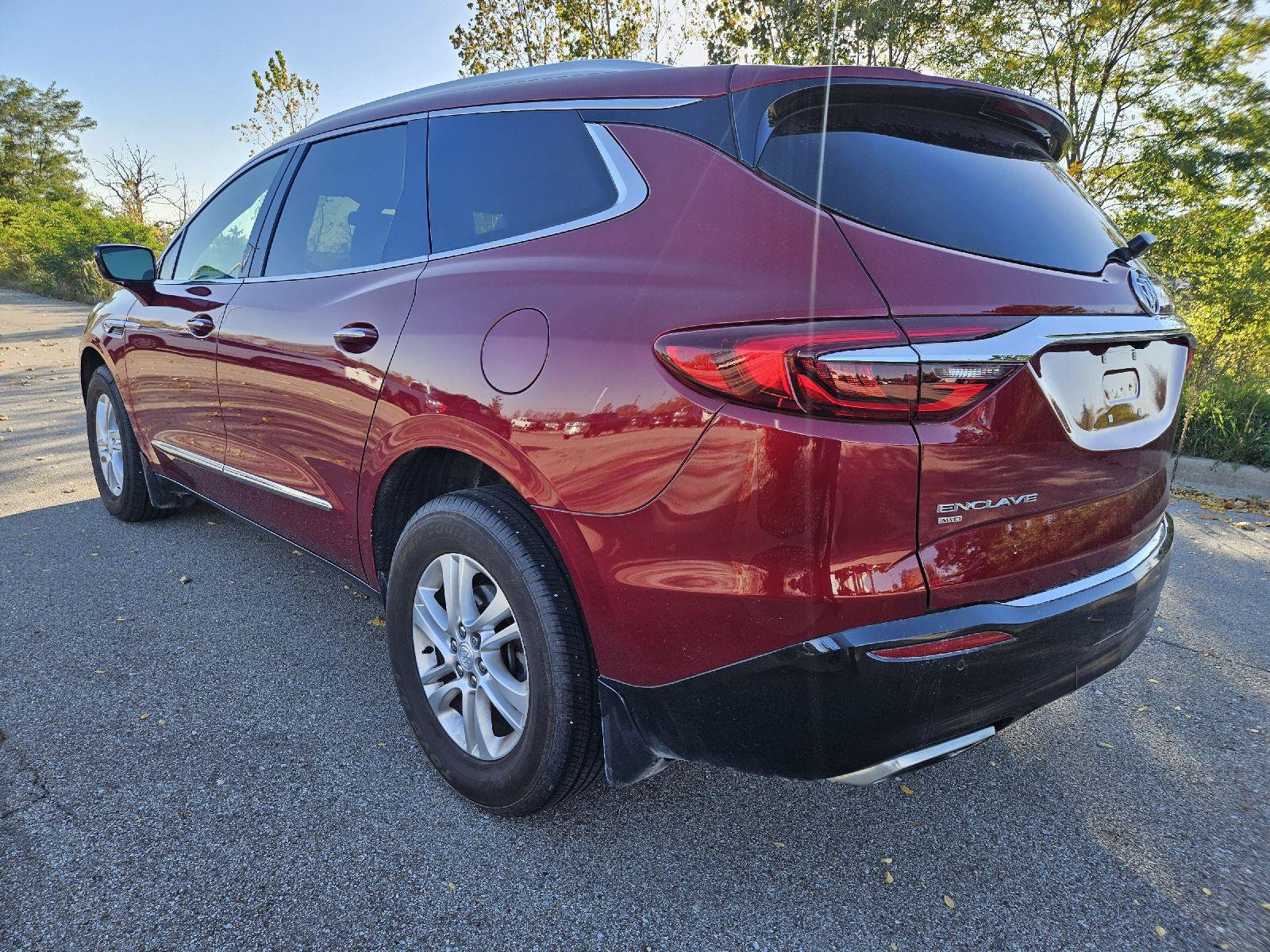 Used 2021 Buick Enclave Essence w/ Trailering Package, 5000 lbs. AWD/4WD image 5