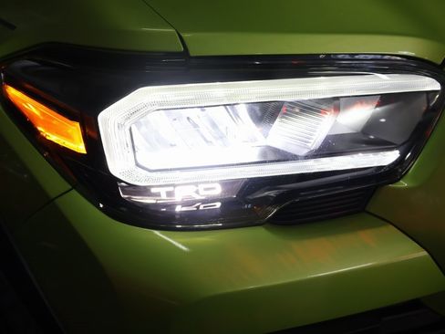 Used 2022 Toyota Tacoma TRD Pro image 25