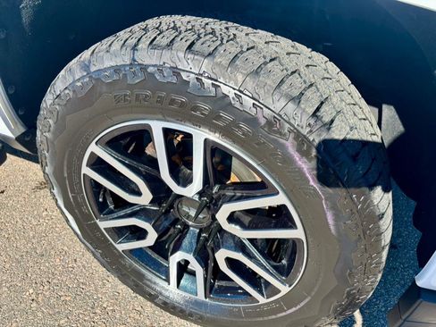 Used 2018 Chevrolet Silverado 1500 Custom w/ Custom Value Package image 33