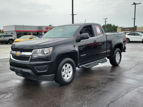 Used 2019 Chevrolet Colorado W/T w/ WT Convenience Package AWD/4WD image 2