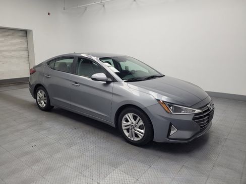 Used 2019 Hyundai Elantra SEL image 11