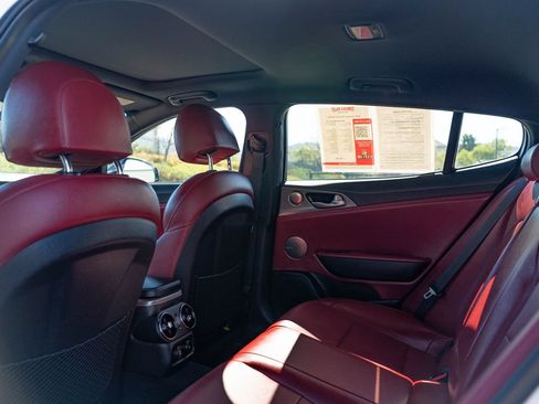 Used 2021 Kia Stinger GT1 RWD image 17