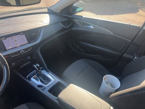 Used 2018 Buick Regal Preferred w/ Sights and Sounds Package image 43