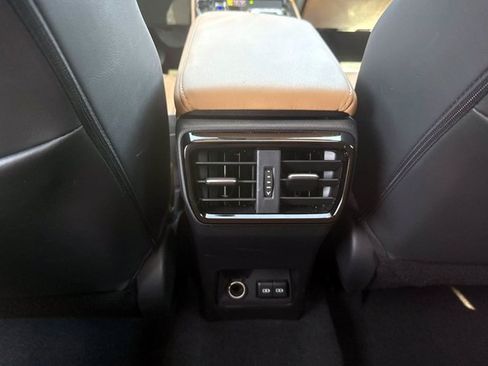 Used 2024 Lexus NX 250 FWD image 16