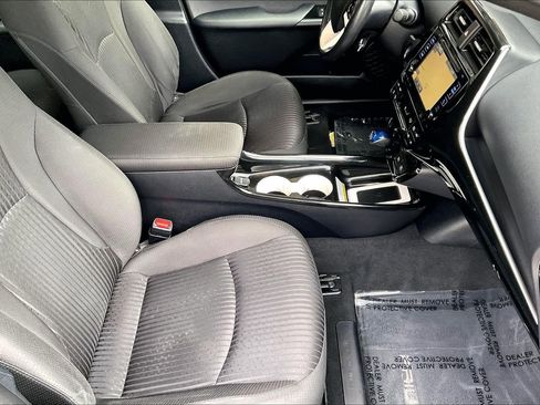 Used 2016 Toyota Prius Three w/ Preferred Accessory Package image 20