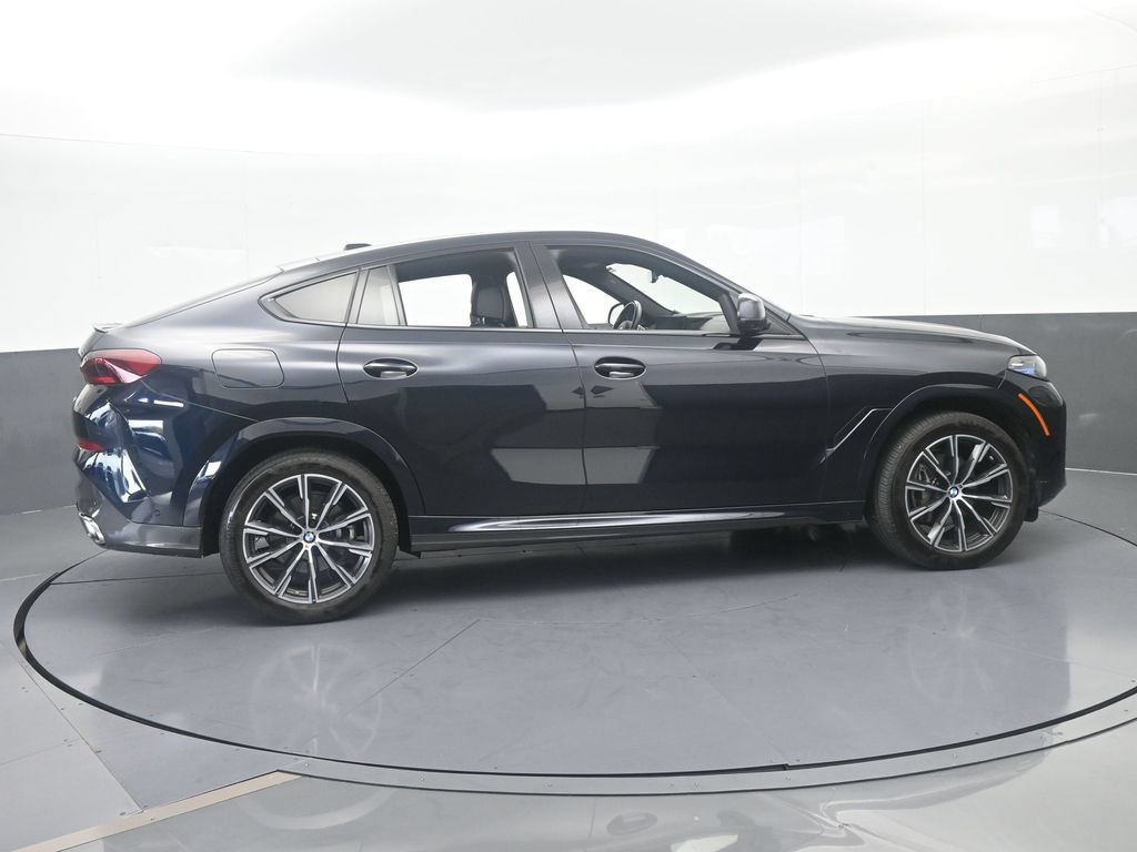 Used 2026 BMW X6 xDrive40i AWD/4WD image 7
