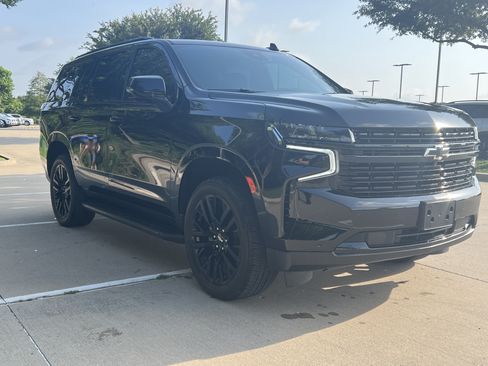Used 2024 Chevrolet Tahoe RST w/ Luxury Package AWD/4WD image 2