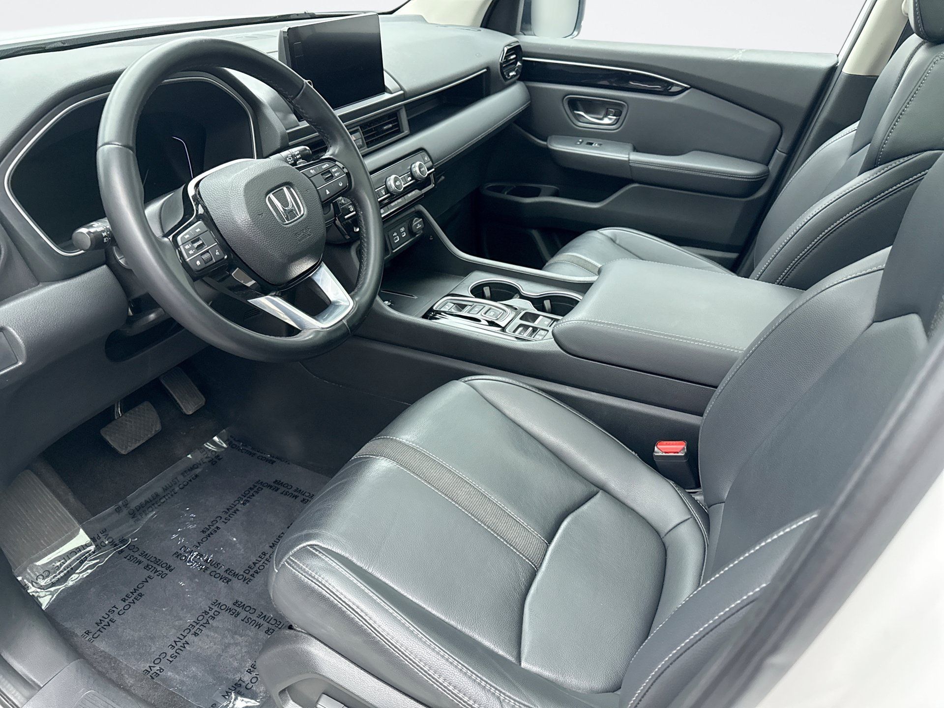 Used 2023 Honda Pilot Touring image 10
