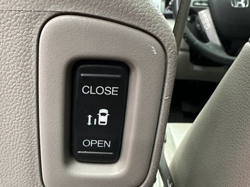 Used 2014 Honda Odyssey EX-L image 20