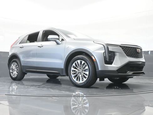 Used 2024 Cadillac XT4 Premium Luxury image 61