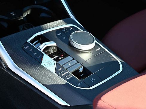 New 2026 BMW 330i Sedan w/ M Sport Package image 17