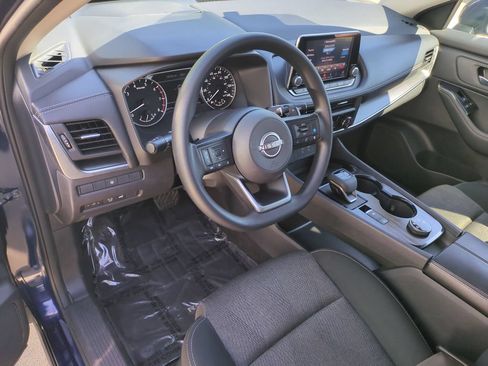 Used 2024 Nissan Rogue SV AWD/4WD image 17