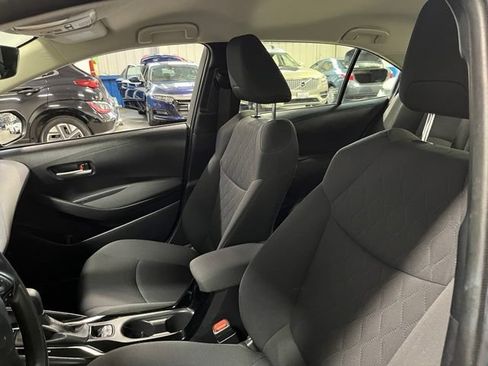 Used 2021 Toyota Corolla LE FWD image 23