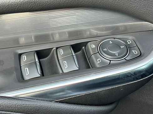 Certified 2024 Cadillac XT4 Premium Luxury image 12