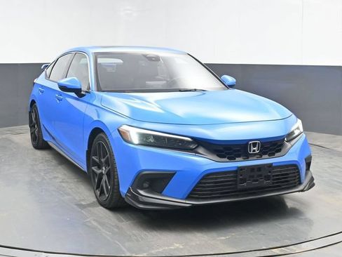 Used 2023 Honda Civic Sport Touring image 2