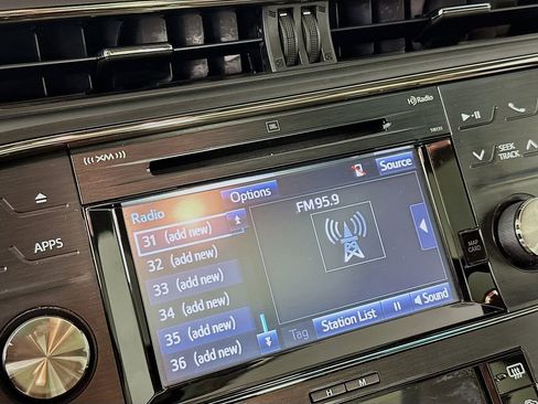 Used 2018 Toyota Avalon Limited w/ Protection Package image 16