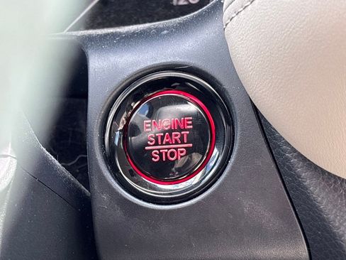 Used 2024 Honda HR-V LX image 13