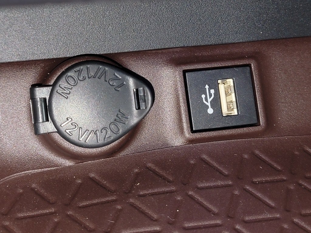Certified 2025 Toyota RAV4 Limited AWD/4WD image 25