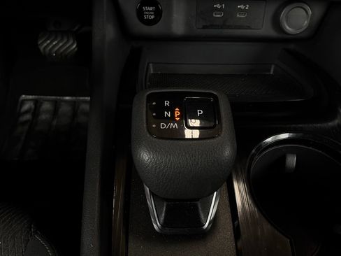Used 2025 Nissan Rogue SV FWD image 24